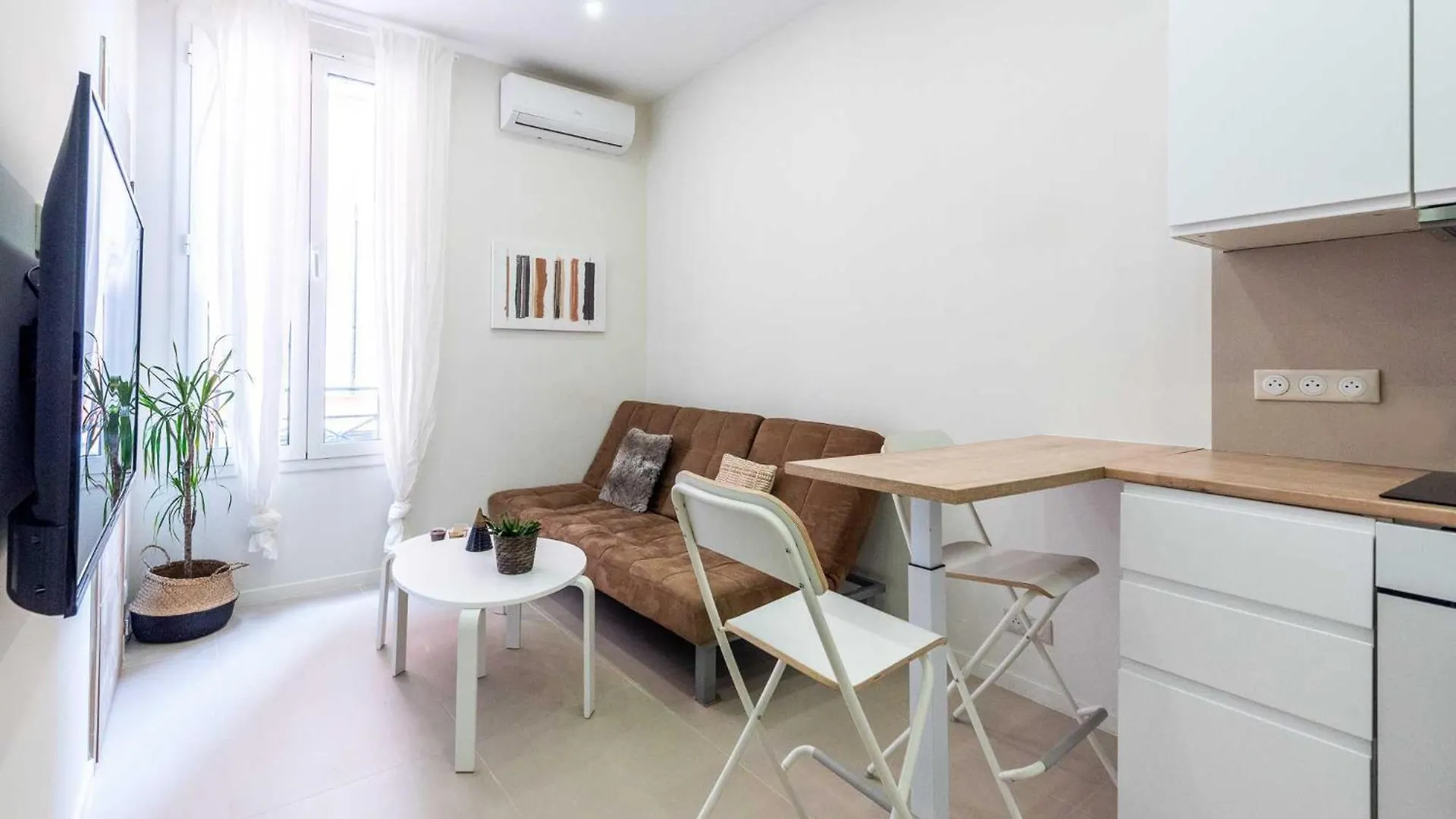 Modern Apartment -1Bdr 4P - 300M From The Beach Antibes France
